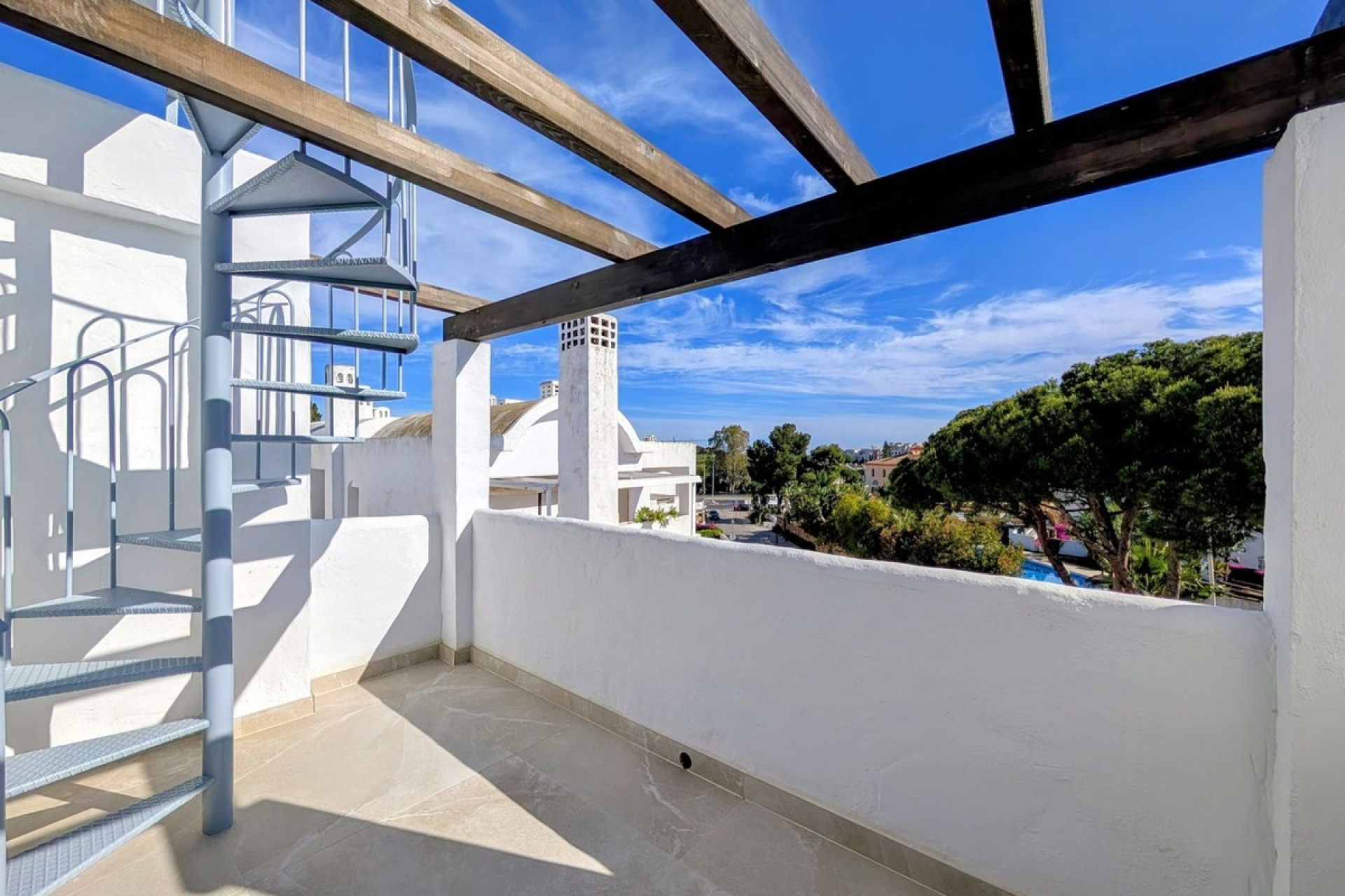 Resale - apartment - Estepona - New Golden Mile