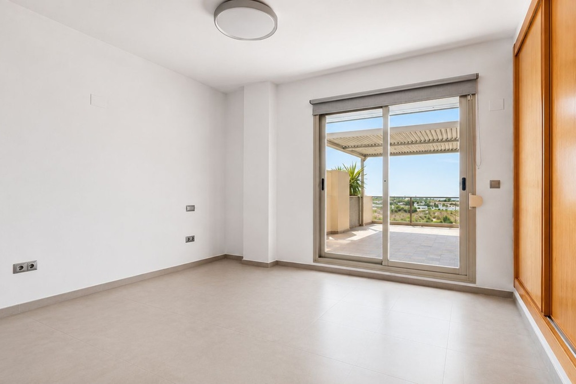 Resale - apartment - Estepona - New Golden Mile