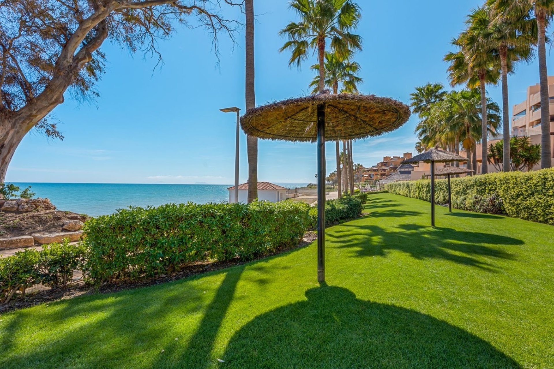 Resale - apartment - Estepona - New Golden Mile