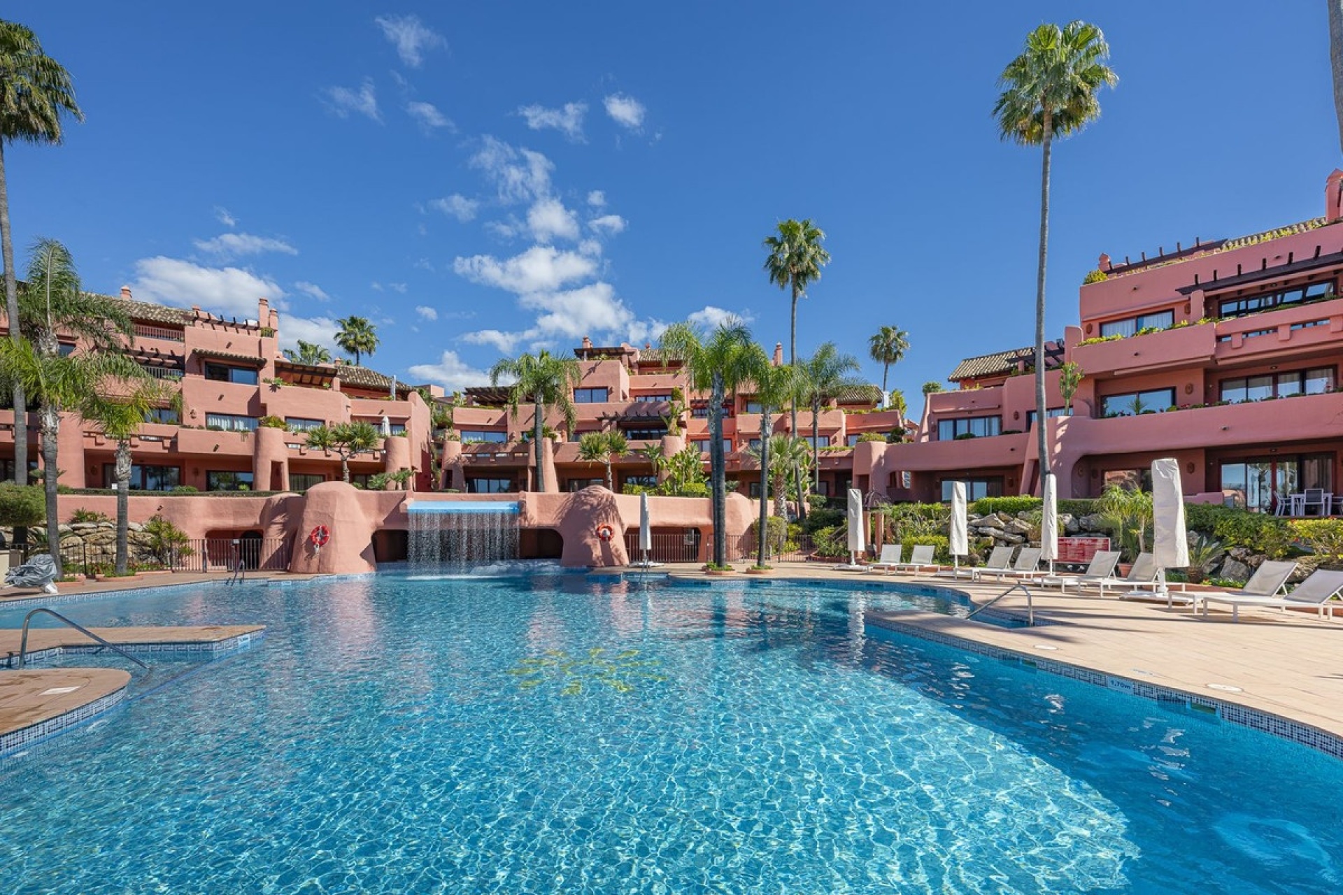 Resale - apartment - Estepona - New Golden Mile