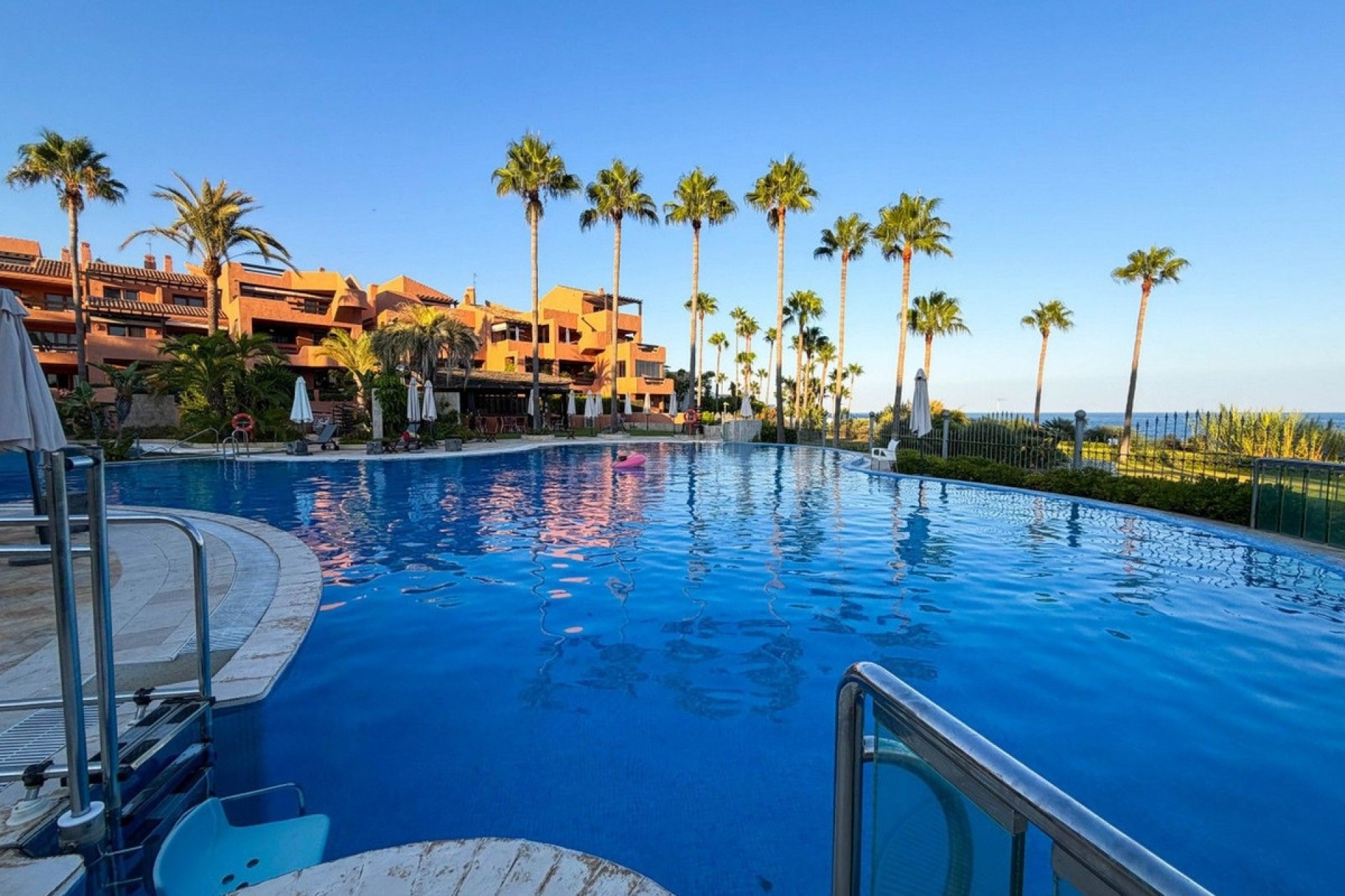 Resale - apartment - Estepona - New Golden Mile