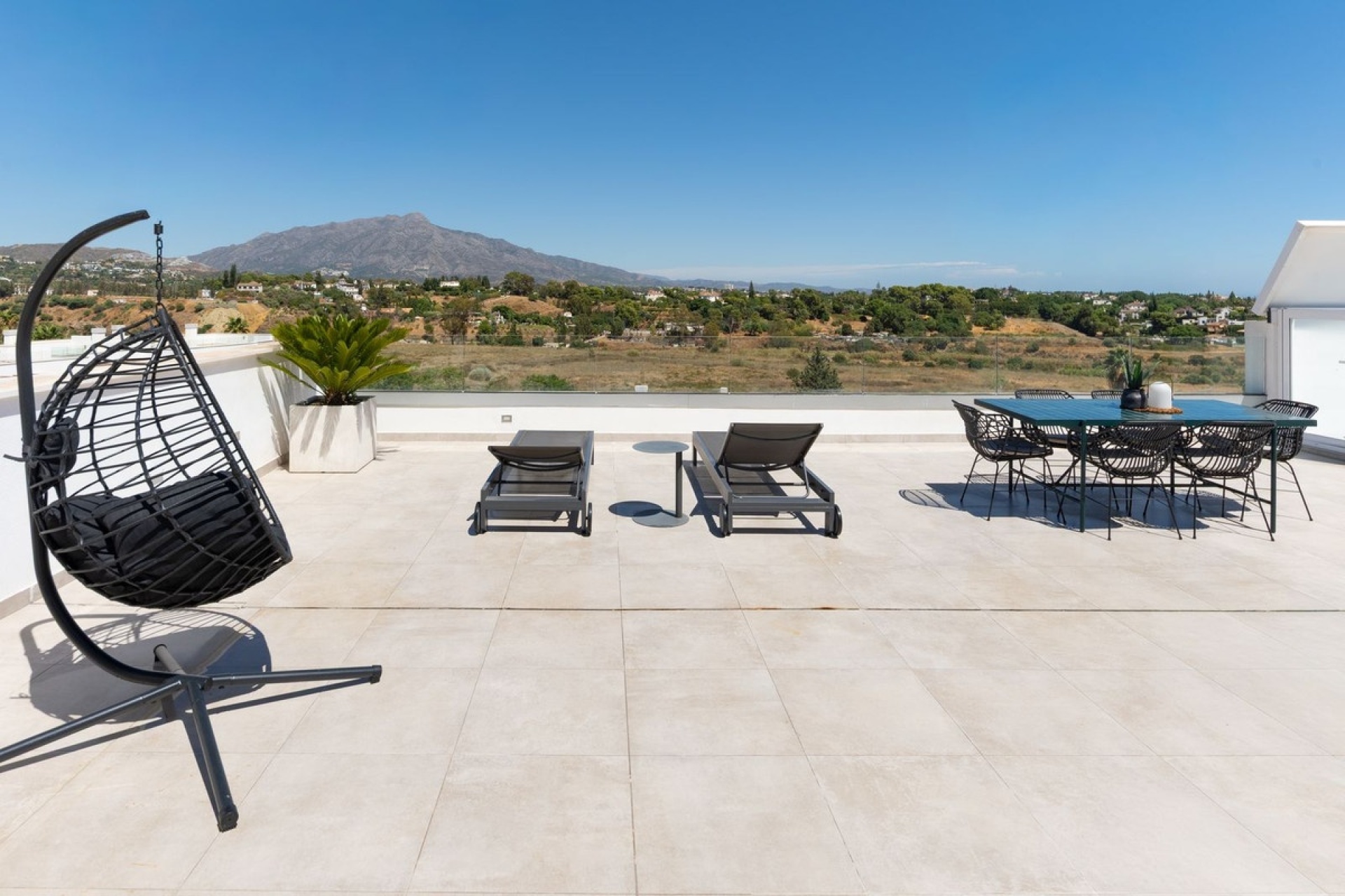 Resale - apartment - Estepona - New Golden Mile