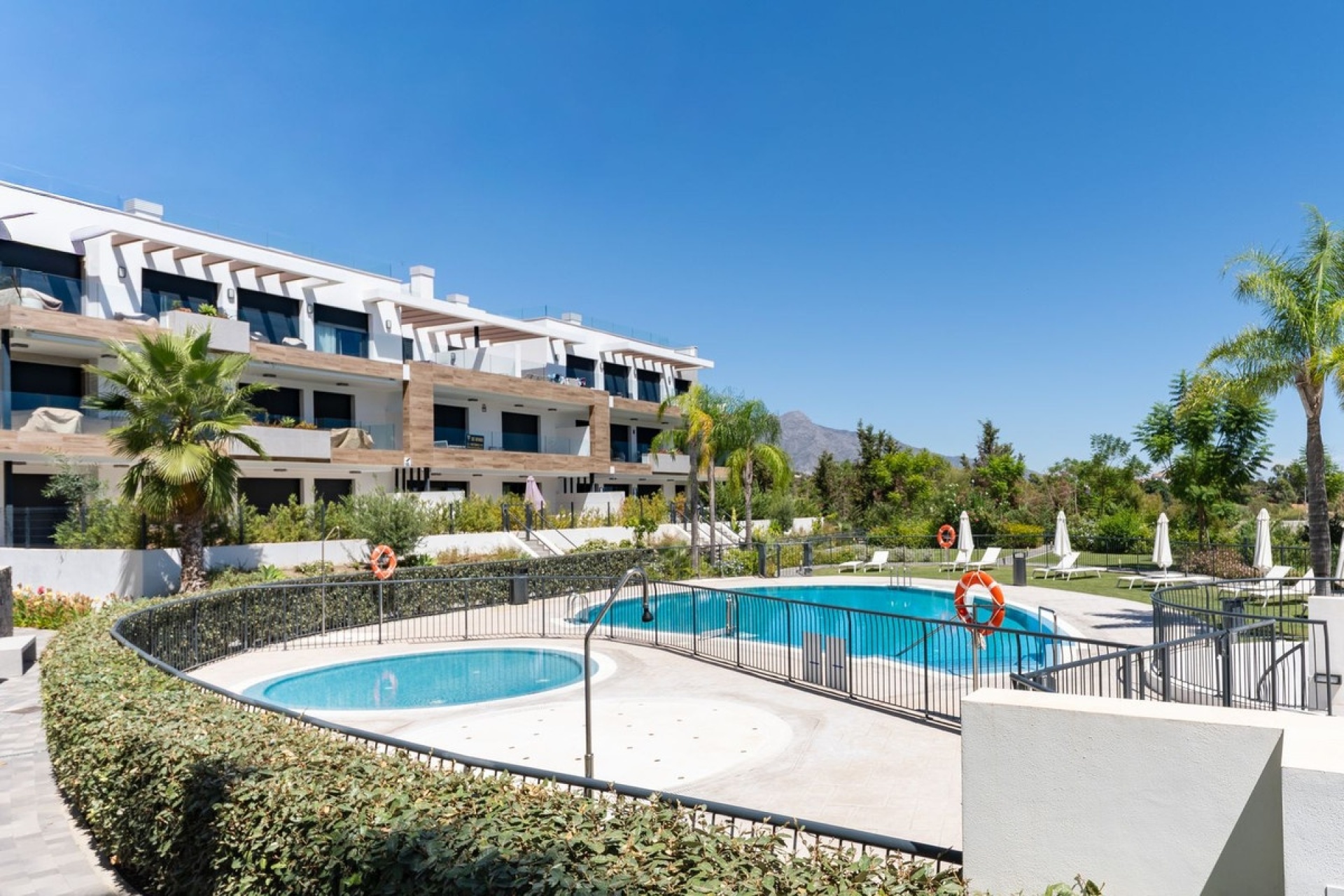 Resale - apartment - Estepona - New Golden Mile