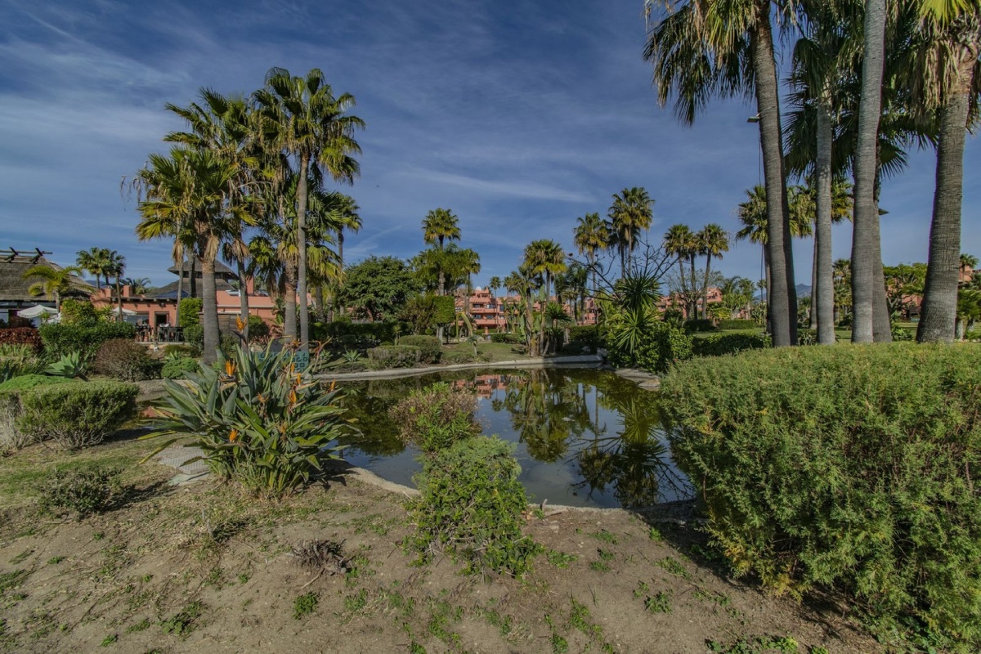 Resale - apartment - Estepona - New Golden Mile