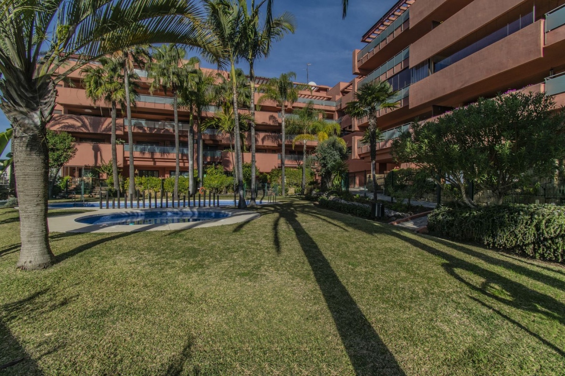 Resale - apartment - Estepona - New Golden Mile