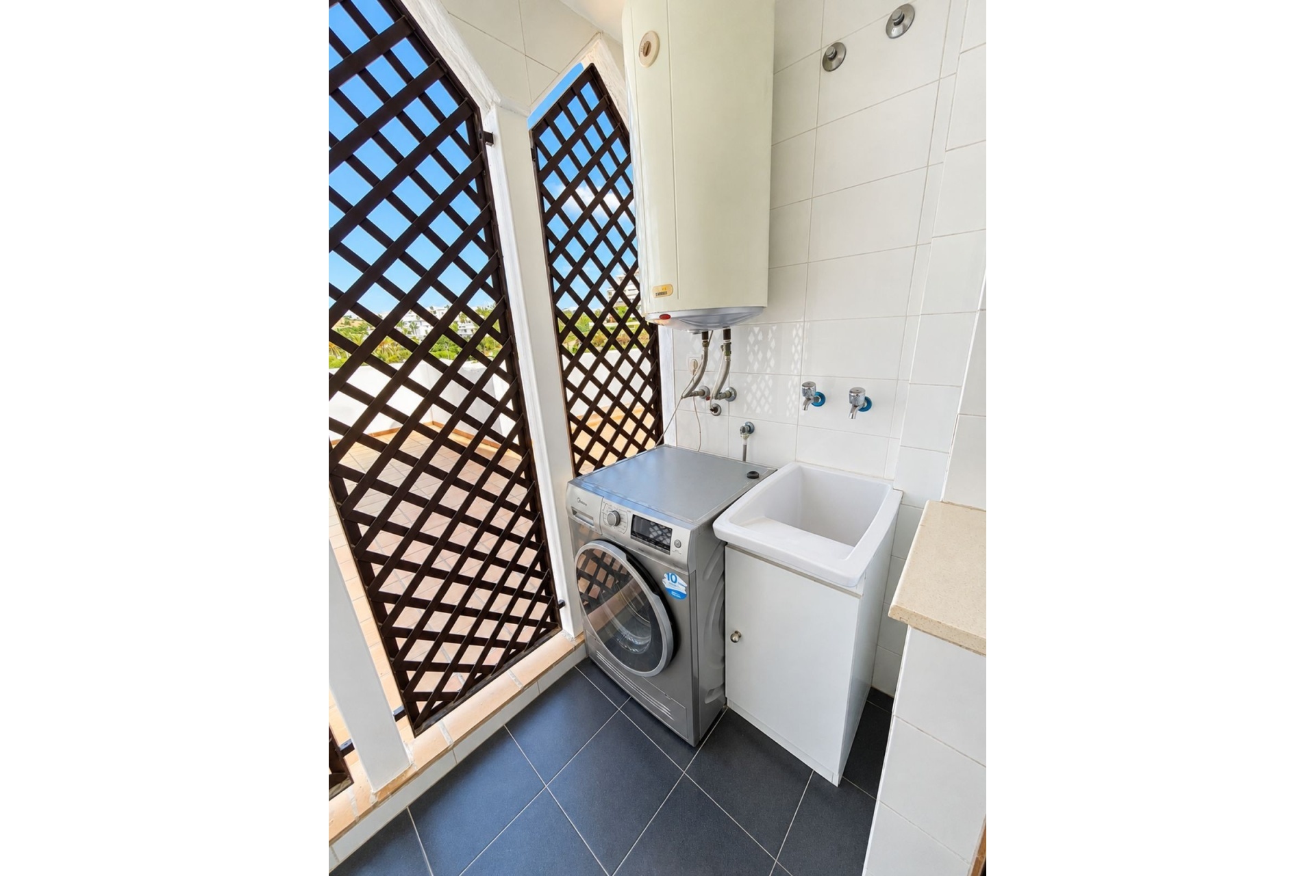 Resale - apartment - Estepona - New Golden Mile