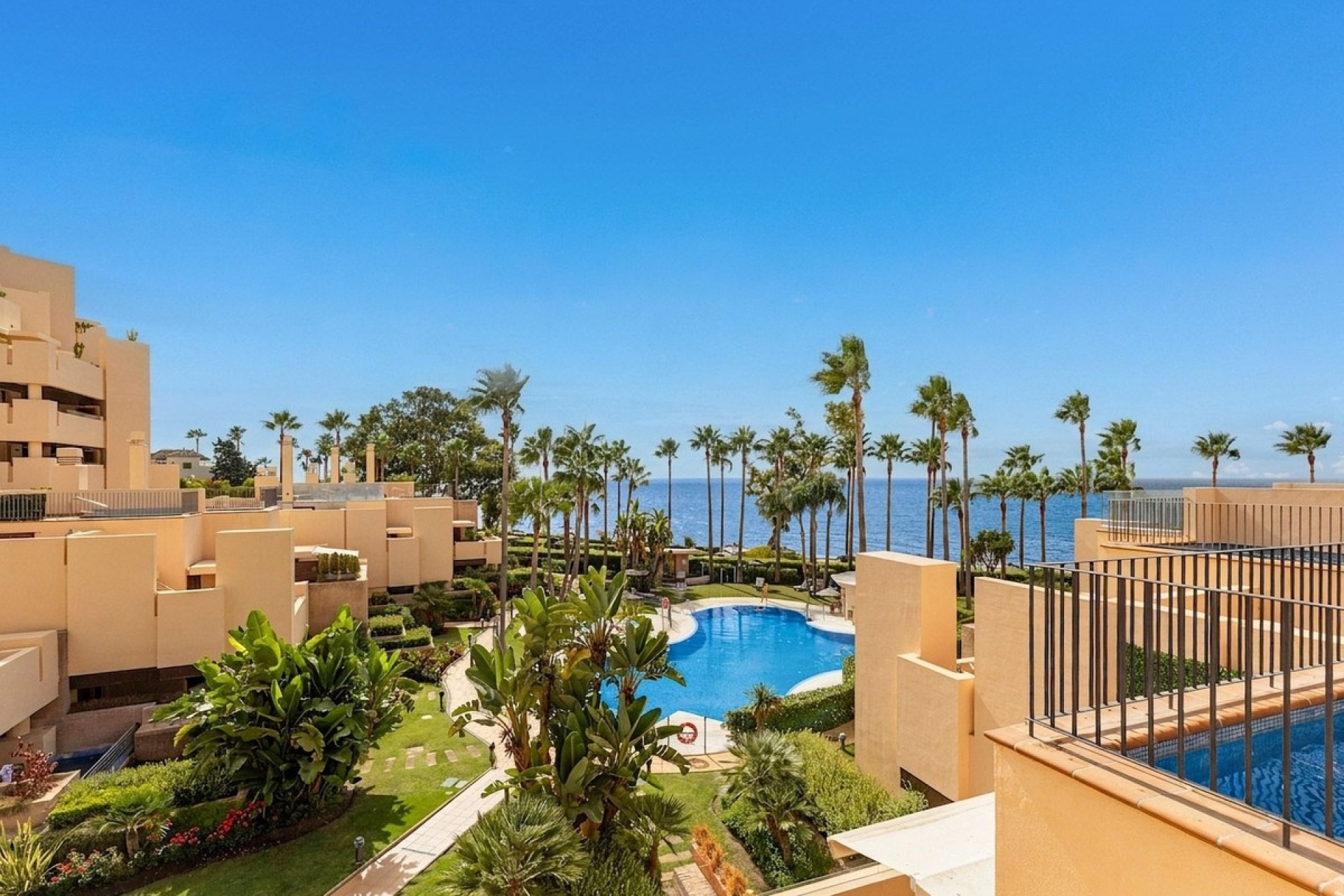 Resale - apartment - Estepona - New Golden Mile
