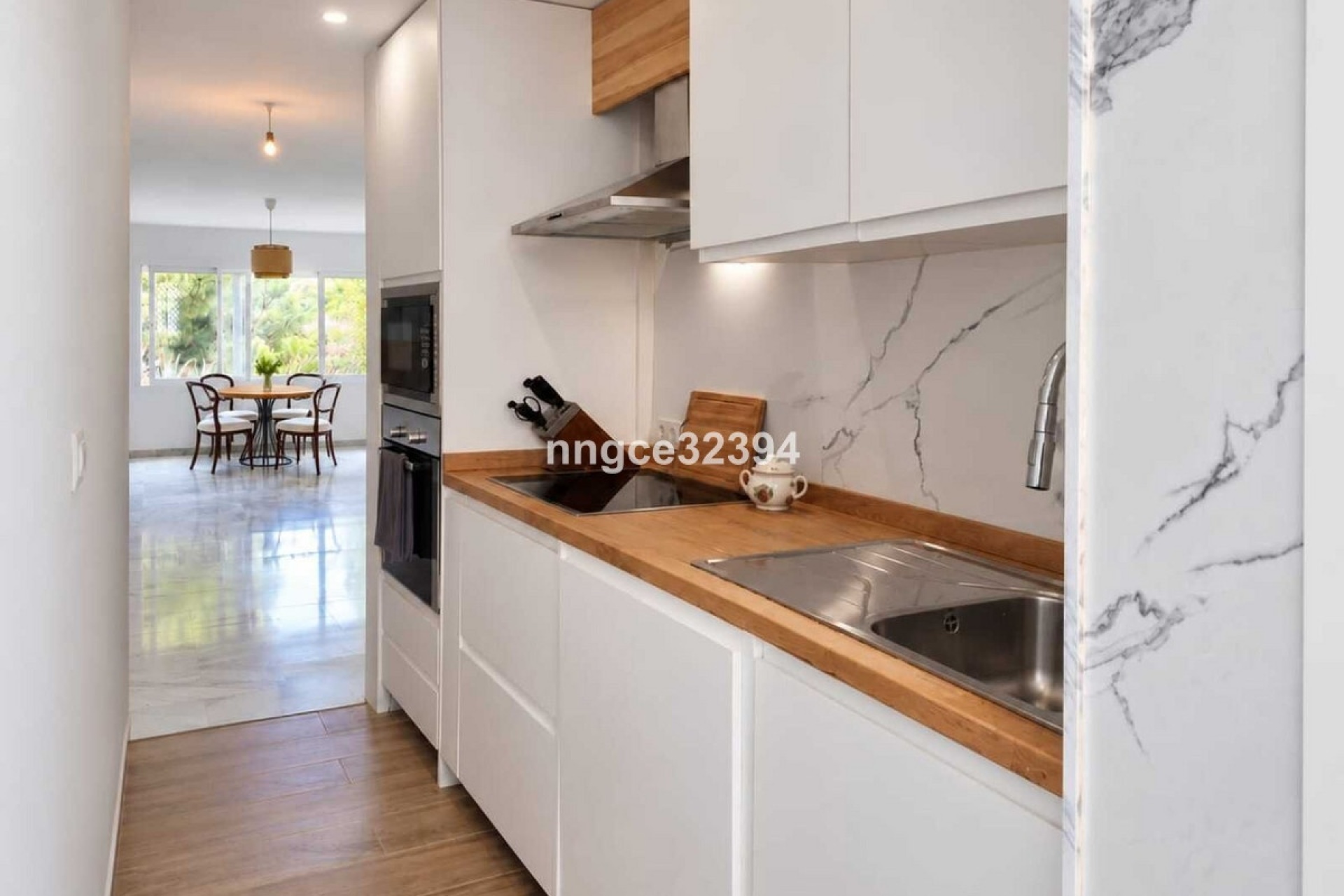 Resale - apartment - Estepona - New Golden Mile