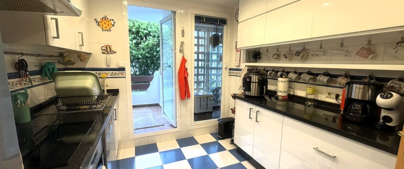 Resale - apartment - Estepona - New Golden Mile