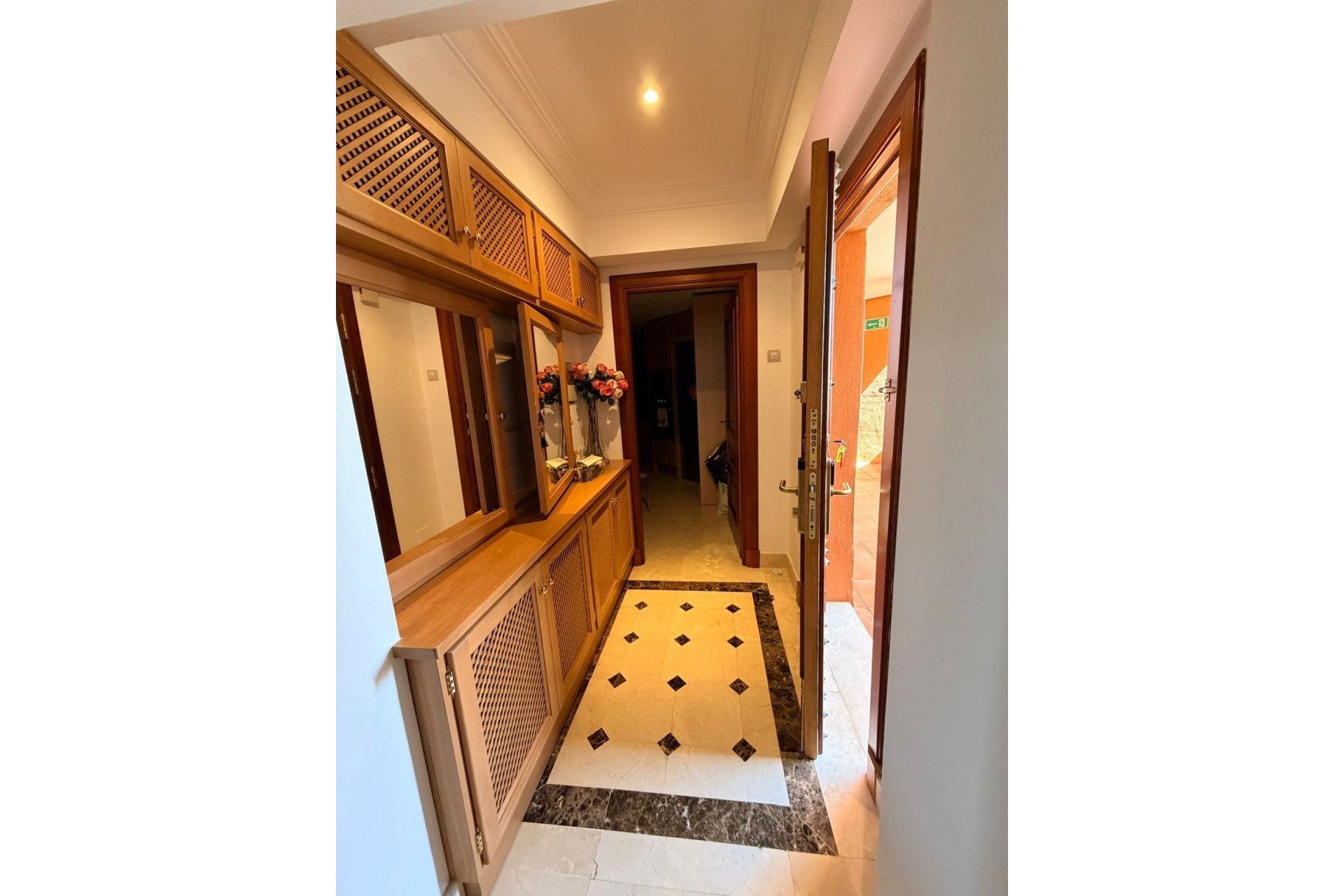 Resale - apartment - Estepona - New Golden Mile