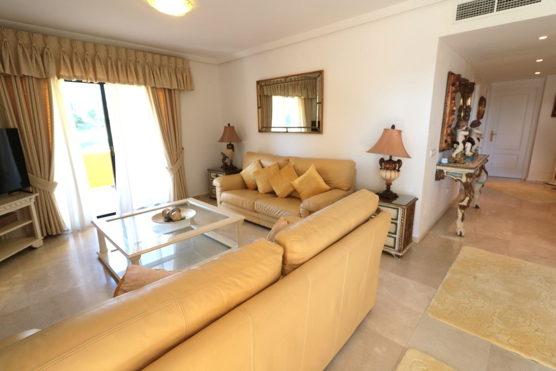 Resale - apartment - Estepona - New Golden Mile