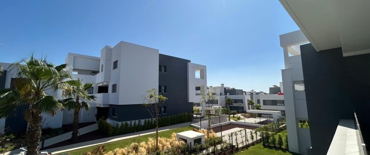 Resale - apartment - Estepona - Selwo