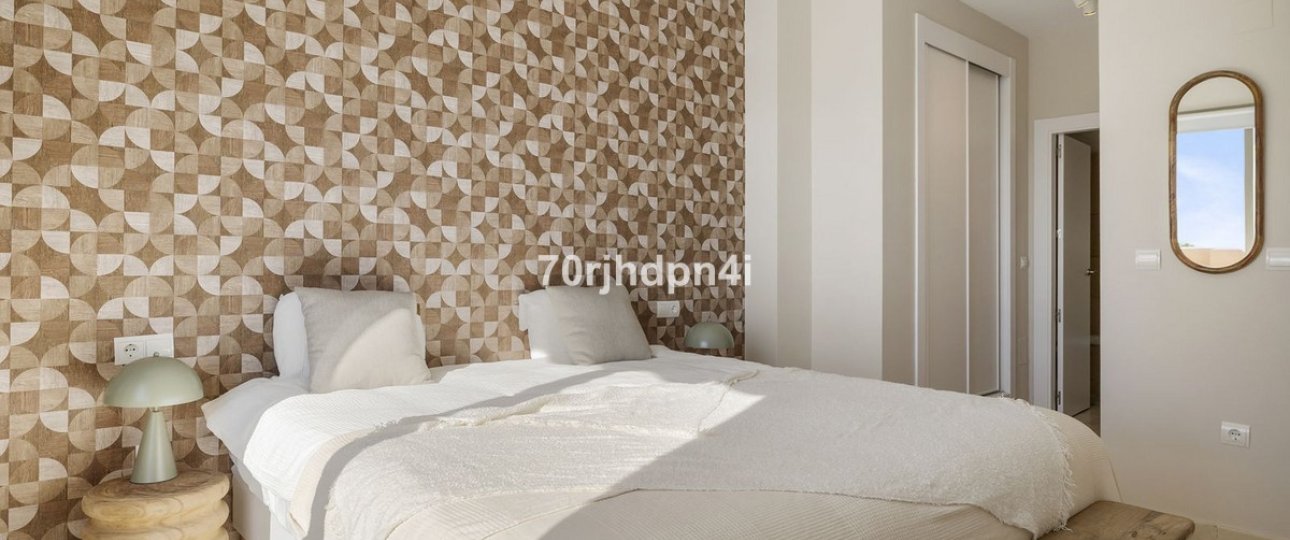 Resale - apartment - Estepona - Selwo