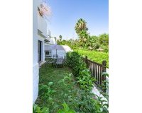 Resale - apartment - Estepona - Selwo