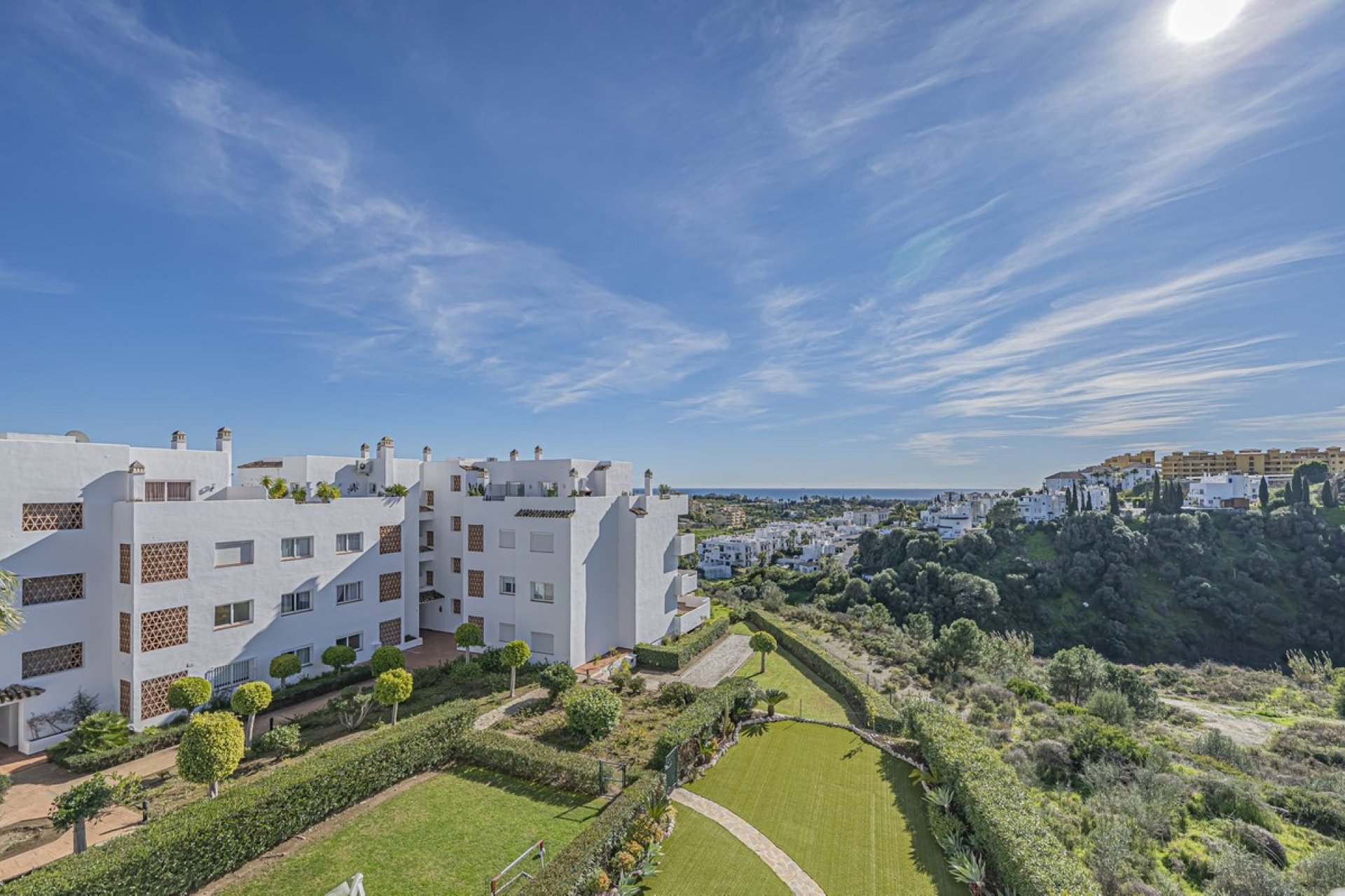 Resale - apartment - Estepona - Selwo