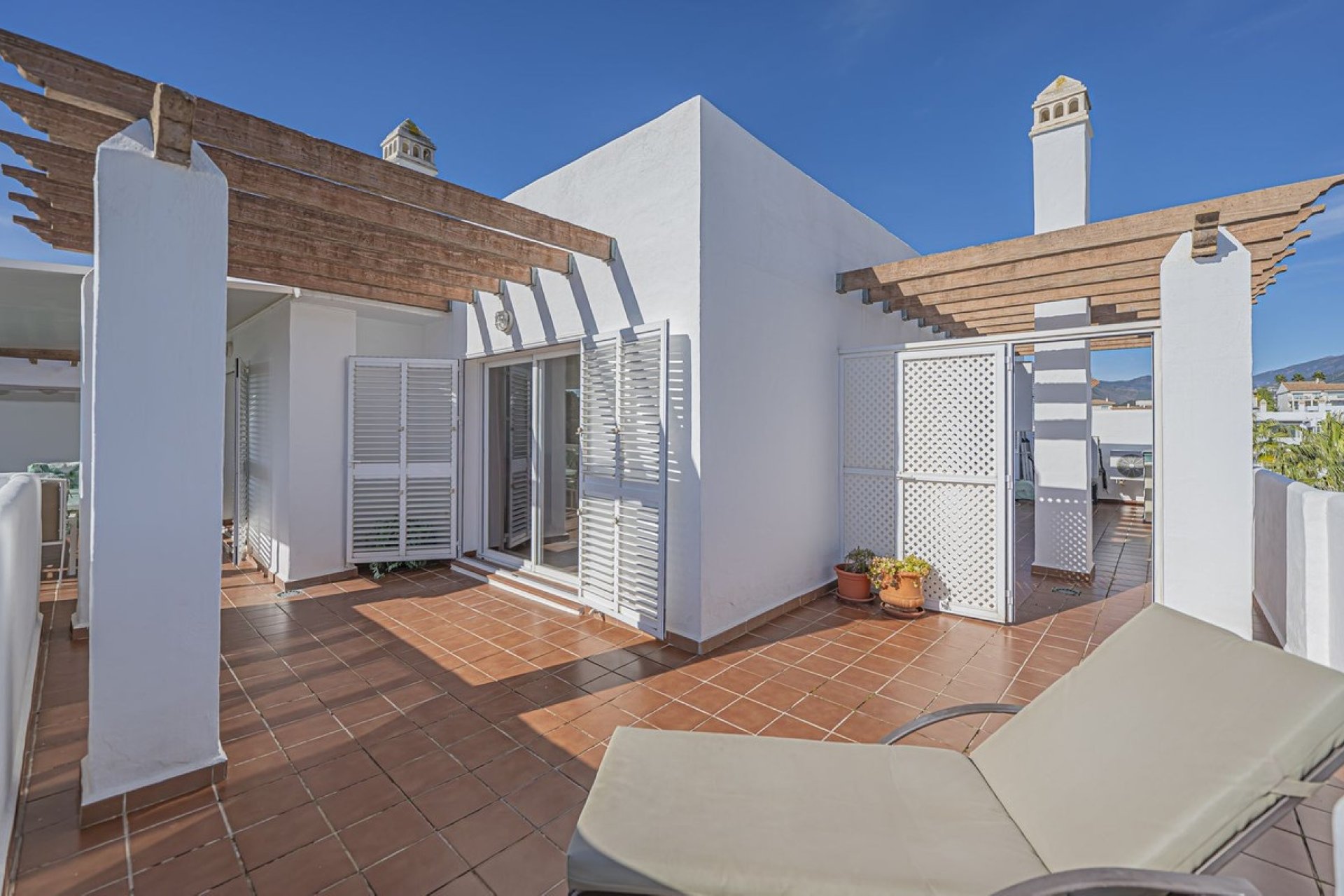 Resale - apartment - Estepona - Selwo
