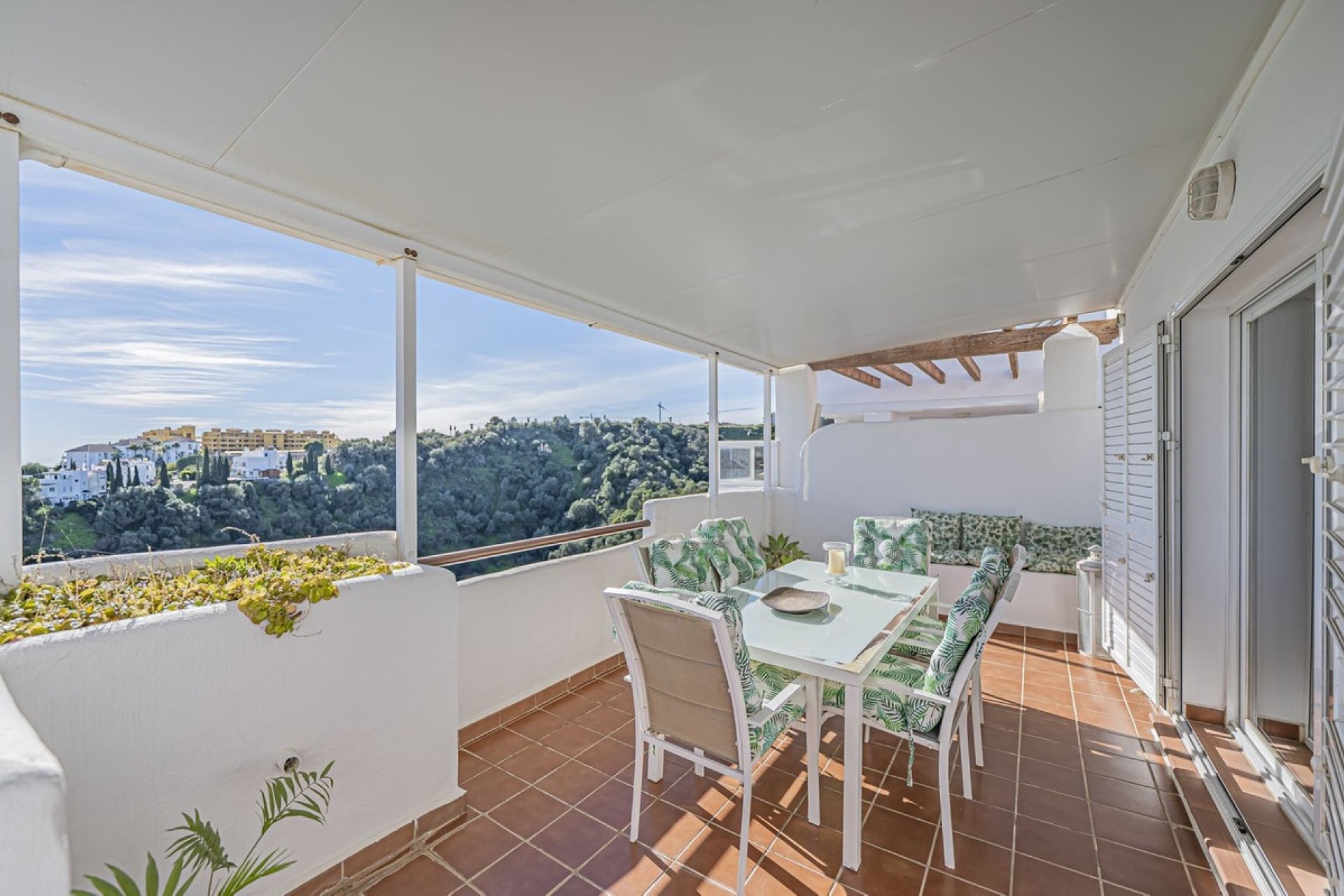 Resale - apartment - Estepona - Selwo