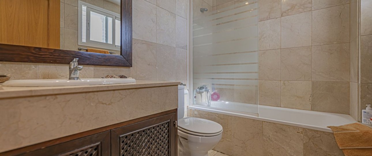 Resale - apartment - Estepona - Selwo