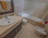 Resale - apartment - Estepona - Selwo