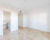 Resale - apartment - Estepona - Selwo