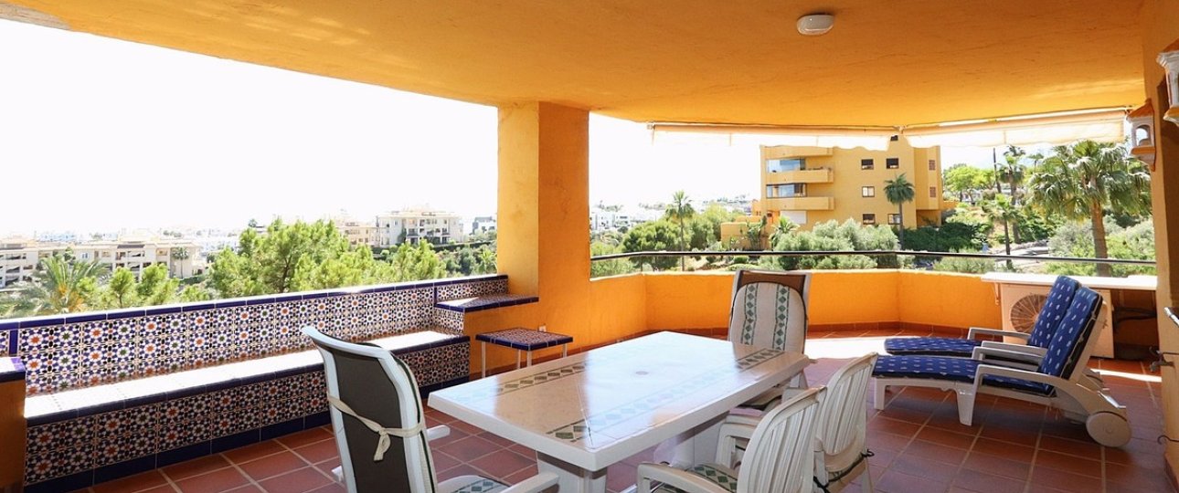 Resale - apartment - Estepona - Selwo