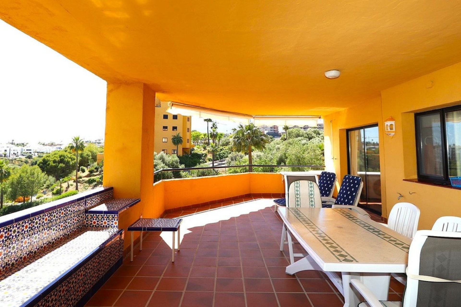 Resale - apartment - Estepona - Selwo