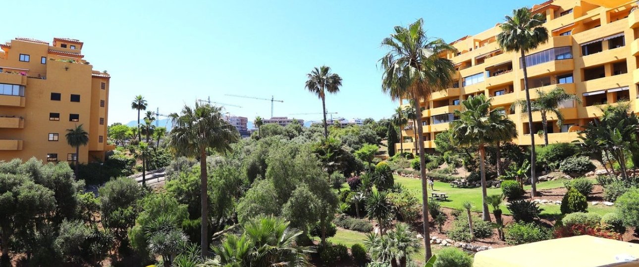 Resale - apartment - Estepona - Selwo