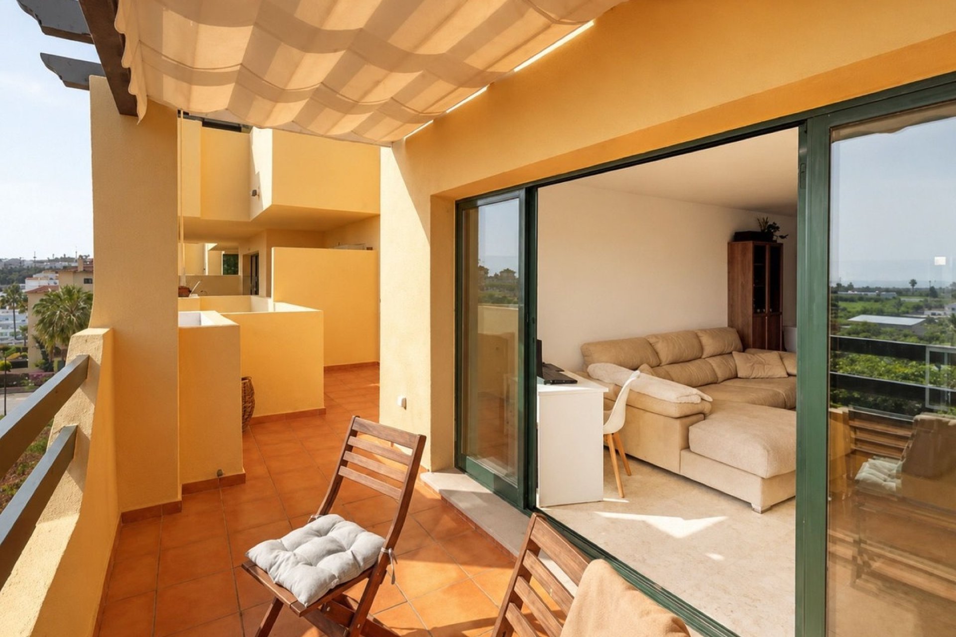 Resale - apartment - Estepona - Selwo