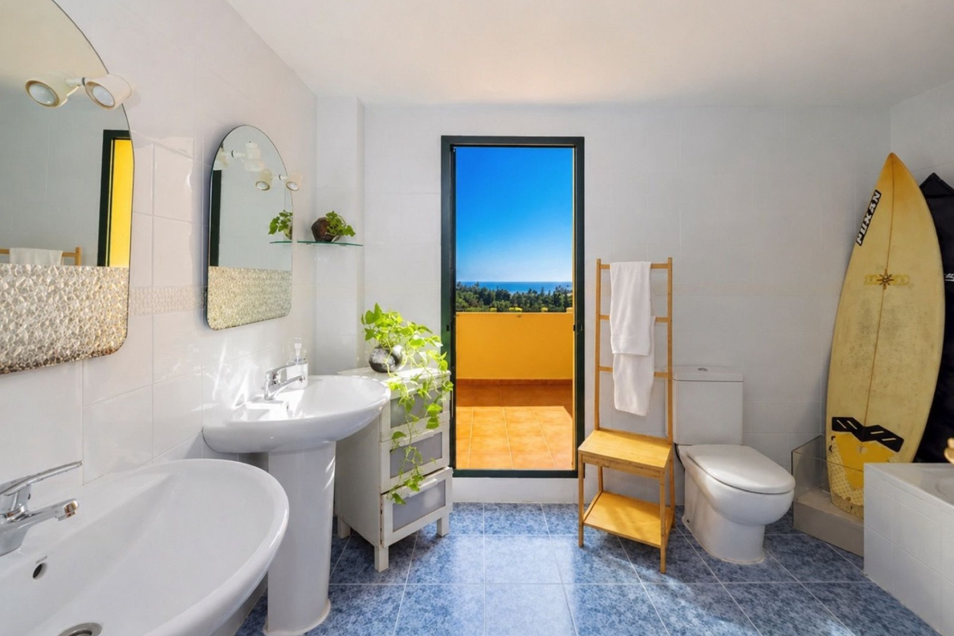 Resale - apartment - Estepona - Selwo