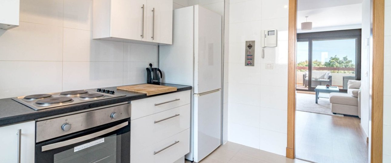 Resale - apartment - Estepona - Selwo