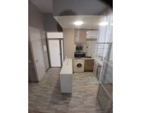 Resale - apartment - Estepona - Selwo