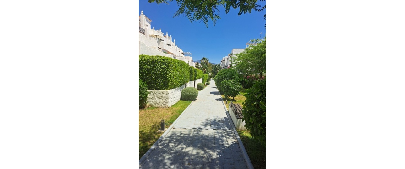 Resale - apartment - Estepona - Selwo