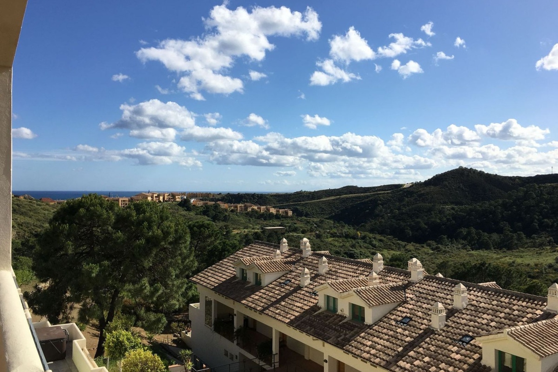 Resale - apartment - Estepona - Selwo