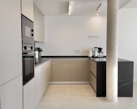 Resale - apartment - Estepona - Selwo