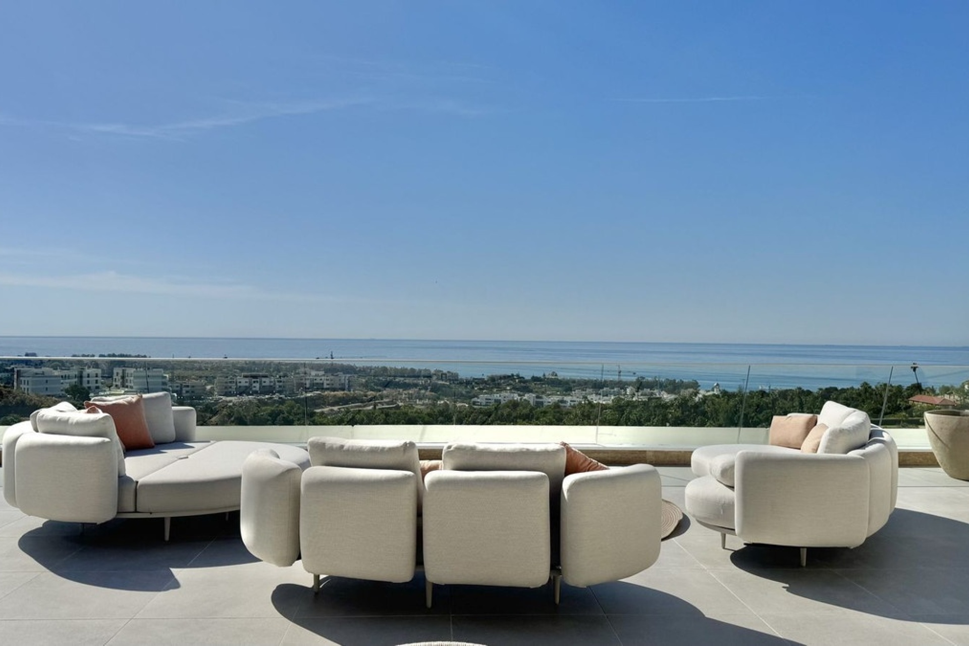 Resale - apartment - Estepona - Selwo