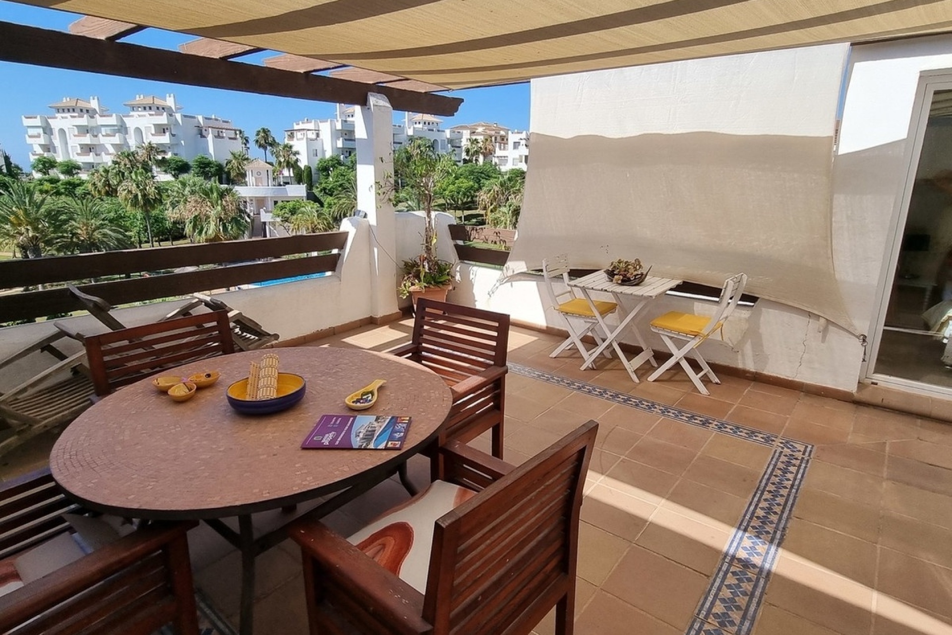 Resale - apartment - Estepona - Selwo