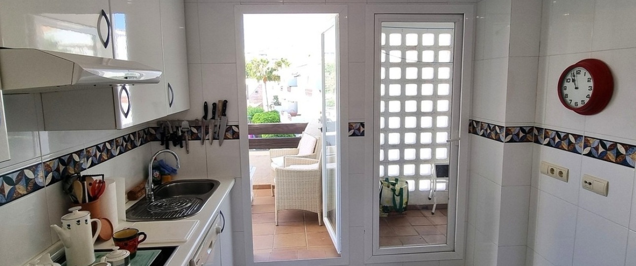 Resale - apartment - Estepona - Selwo