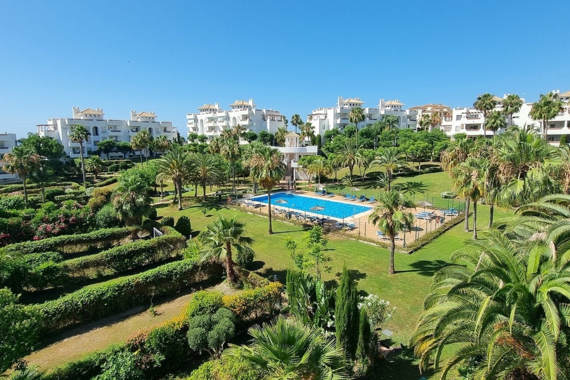 Resale - apartment - Estepona - Selwo