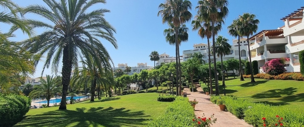 Resale - apartment - Estepona - Selwo