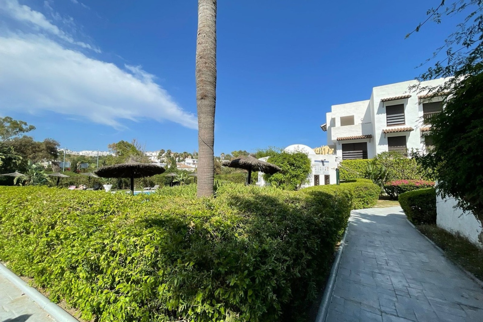 Resale - apartment - Estepona - Selwo