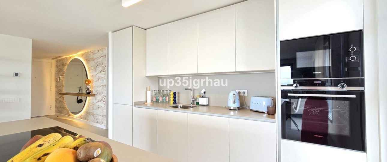 Resale - apartment - Estepona - Selwo