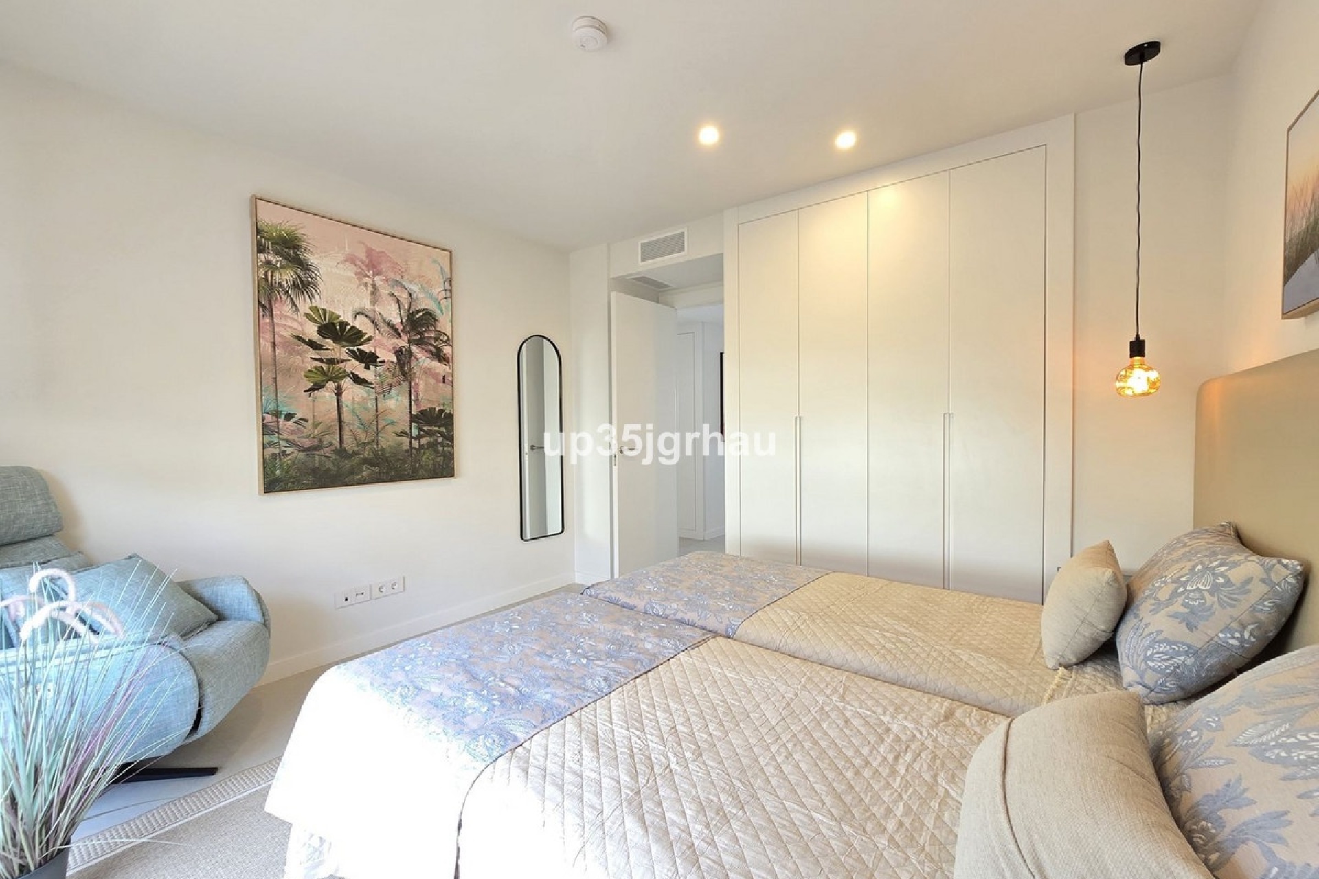 Resale - apartment - Estepona - Selwo
