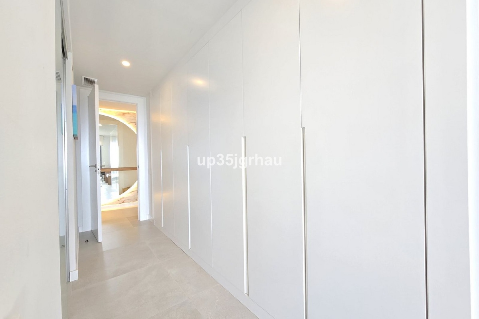 Resale - apartment - Estepona - Selwo