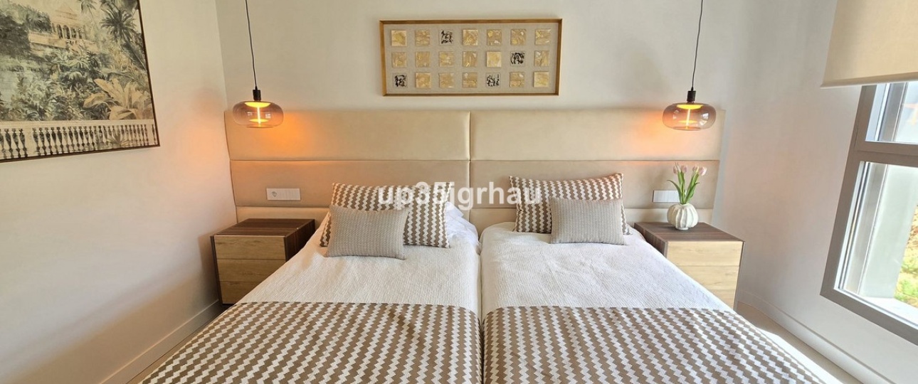 Resale - apartment - Estepona - Selwo