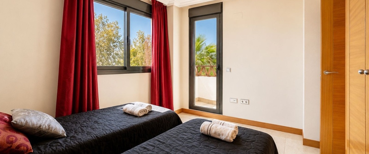 Resale - apartment - Estepona - Selwo