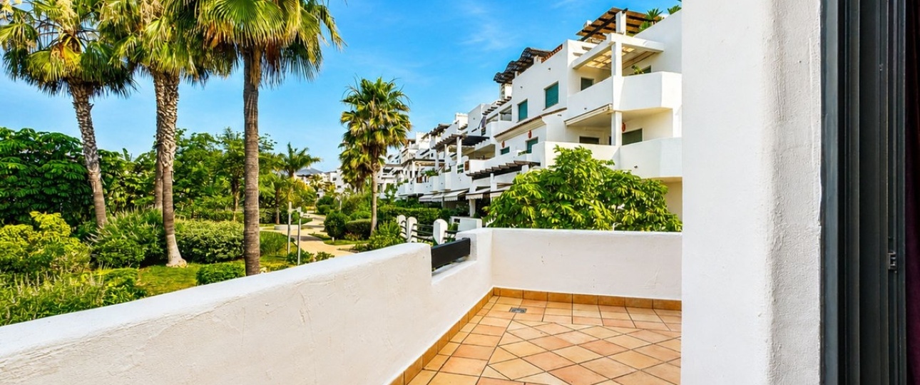Resale - apartment - Estepona - Selwo