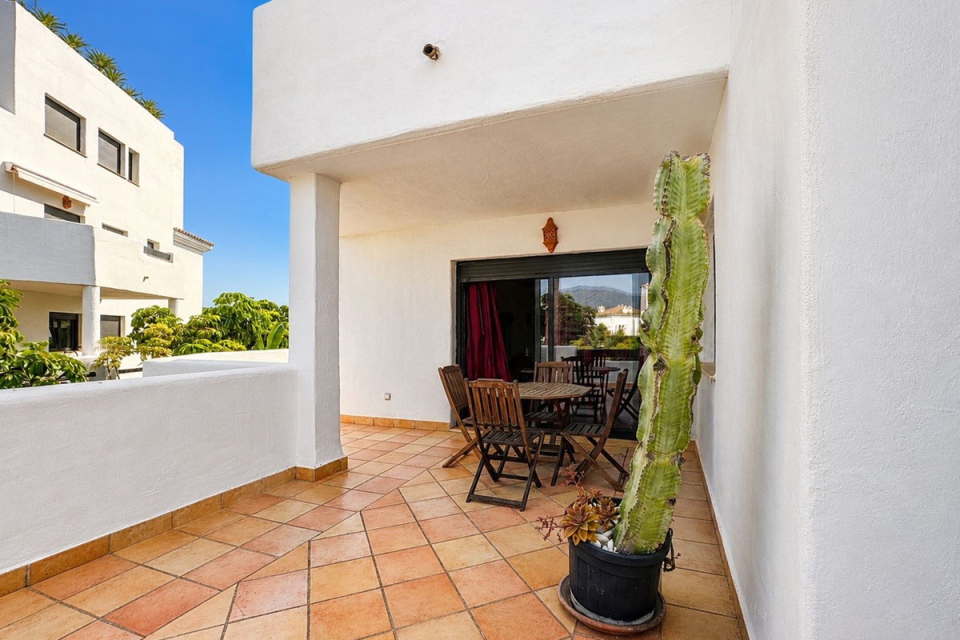 Resale - apartment - Estepona - Selwo