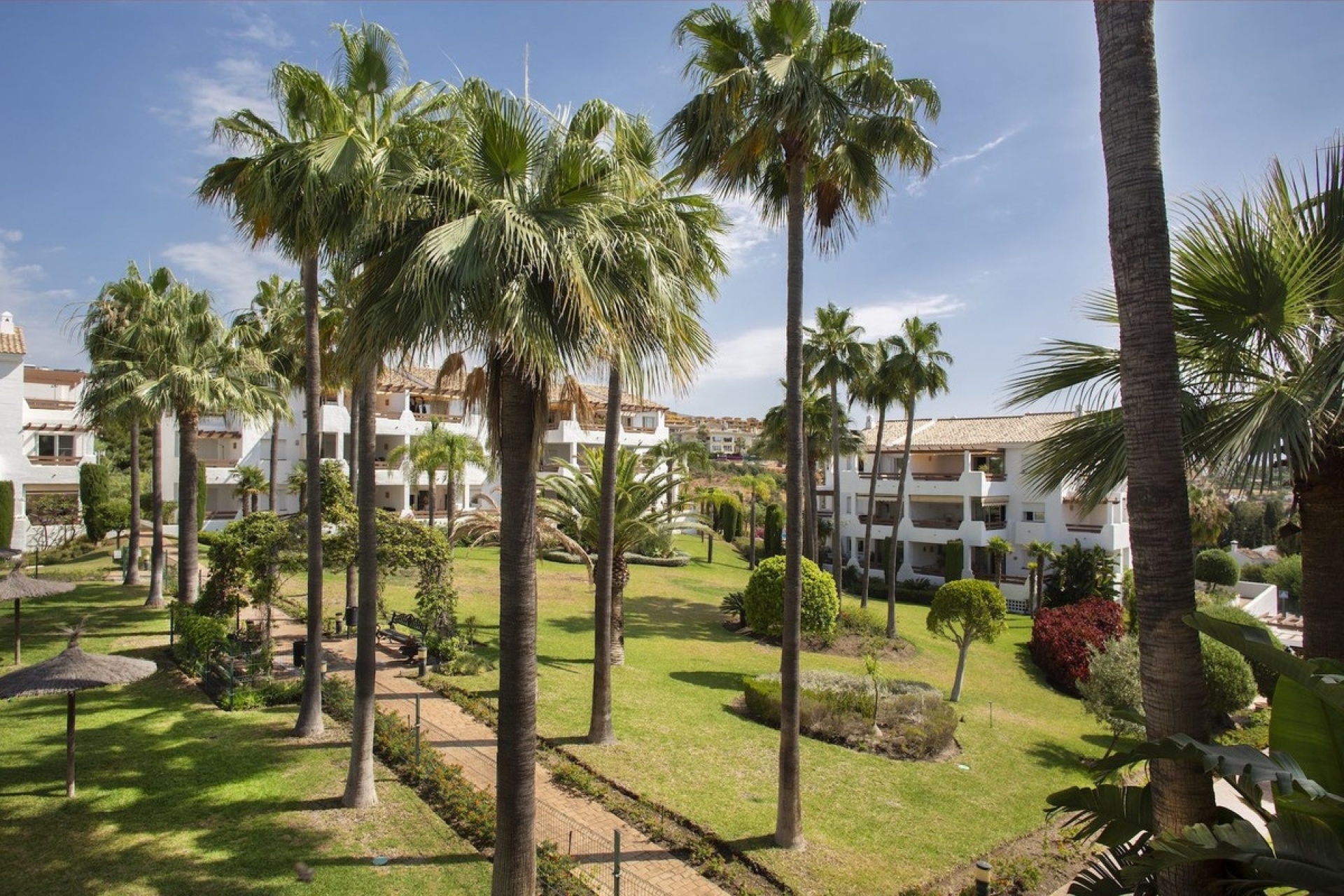 Resale - apartment - Estepona - Selwo