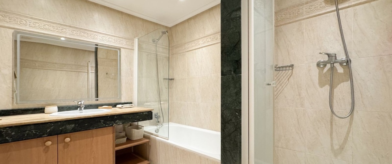 Resale - apartment - Estepona - Selwo