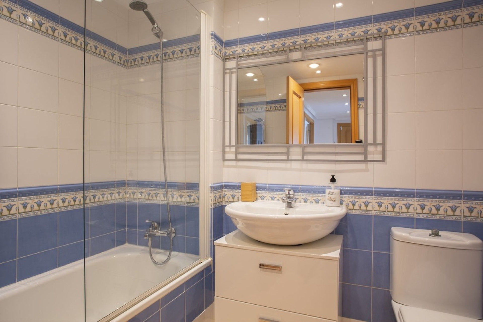Resale - apartment - Estepona - Selwo